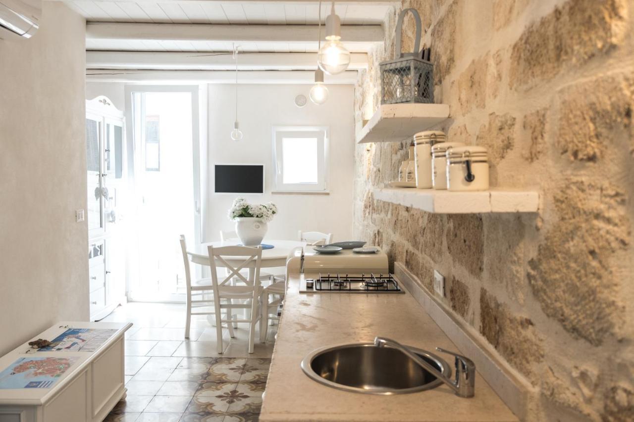 Dimore Del Borgo Antico - L'Altana Vista Mare Монополи Екстериор снимка